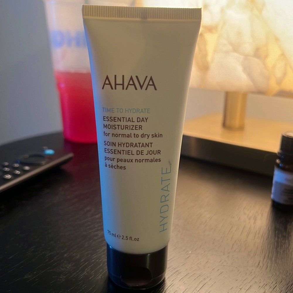 AHAVA Essential Day Moisturizer
